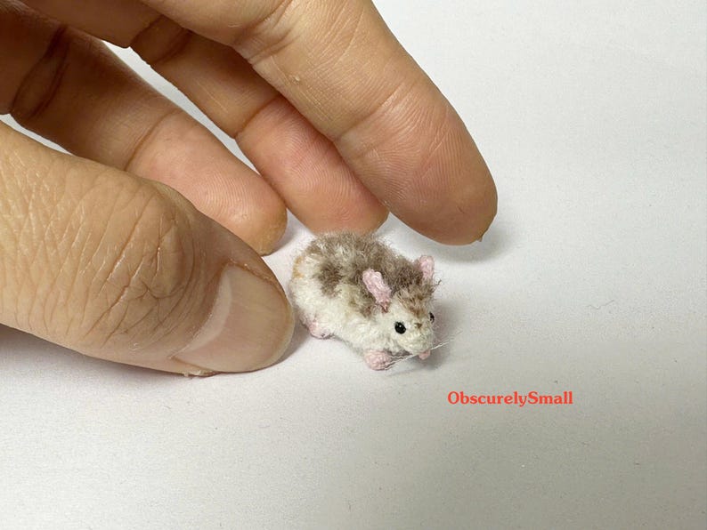 Micro Crochet Hamster: Tiny Miniature Dollhouse Animal image 9