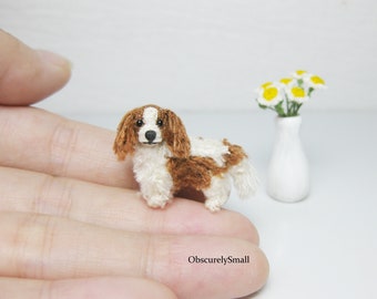 小さなかぎ針編みのブレナム キャバリア キング チャールズ スパニエル