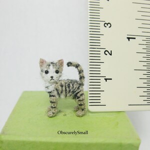 Tiny Crochet Ocicat Amigurumi Cat Op bestelling gemaakt afbeelding 3