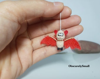 Crochet Bat  - Tiny Crochet Bat - Amigurumi Halloween - Made to Order