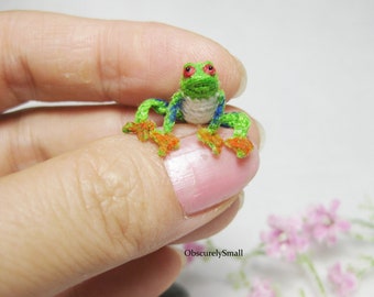 Tiny Crochet Frog - Amigurumi Frog - Made to Order