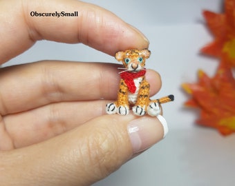 Tiger - Miniature Baby Tiger Crochet - Tiny Tiger - Amigurumi Animal - MADE TO ORDER