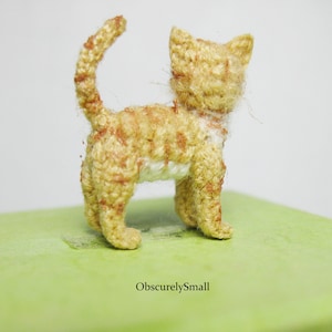 Tiny Crochet Ocicat Amigurumi Cat Op bestelling gemaakt afbeelding 4