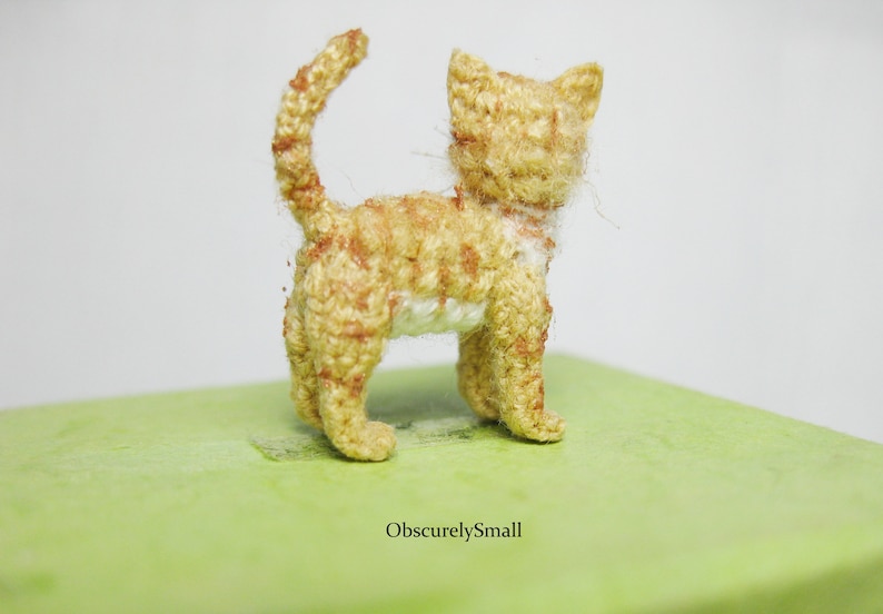 Tiny Crochet Ocicat Amigurumi Cat Op bestelling gemaakt afbeelding 4