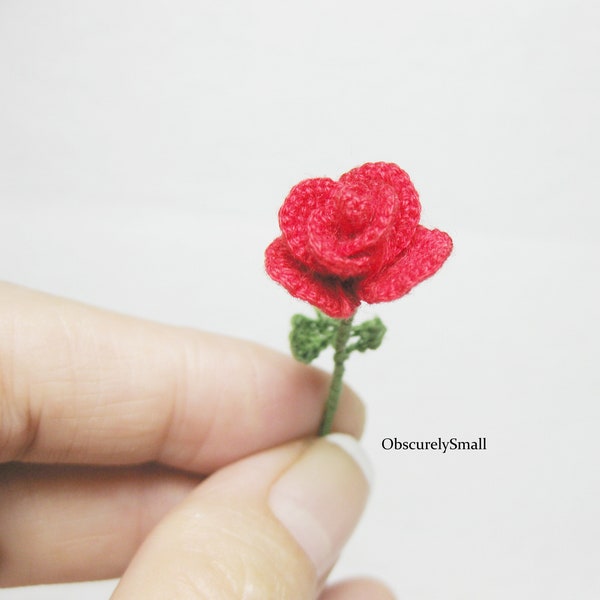 Miniature Crochet Red Roses - Amigurumi Flowers - Made to Order