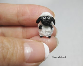 Micro Crochet Fluffy White Sheep - Amigurumi Sheep - Op bestelling gemaakt