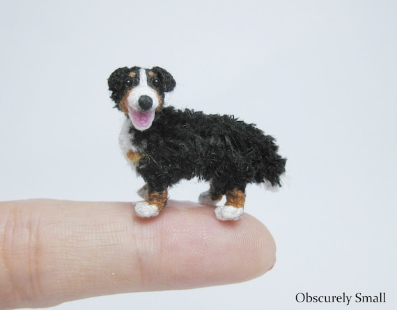 ミニチュアかぎ針編みバーニーズマウンテンドッグ - あみぐるみ犬