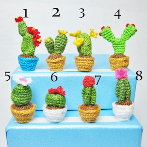 Tiny Crochet Potted Cactus - Amigurumi Plants - Made to Order