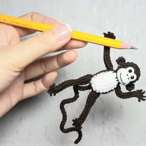Małpka 3 cale wysokości na szydełku - Amigurumi Monkey - wykonana na zamówienie