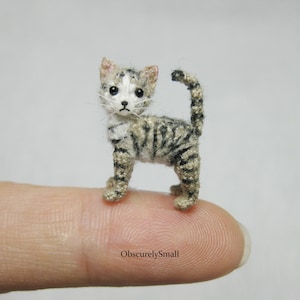Tiny Crochet Ocicat Amigurumi Cat Op bestelling gemaakt Grijs