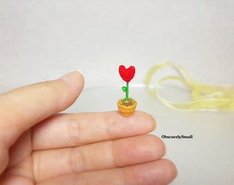 Tiny Heart Flower Vase - Amigurumi Flowers - Made to Order