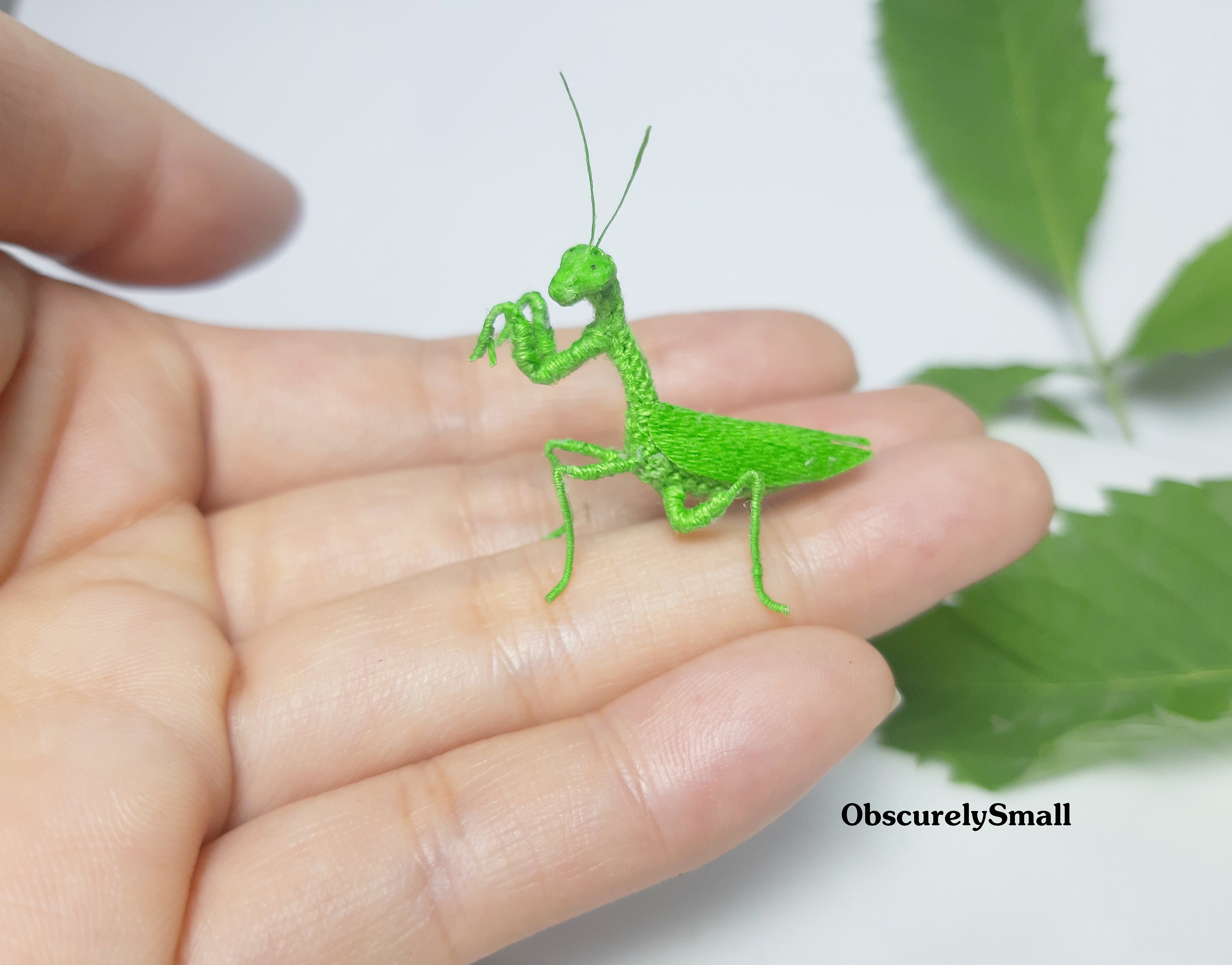 Mini Crochet Mantis: Tiny Insect Dollhouse Miniature - Etsy