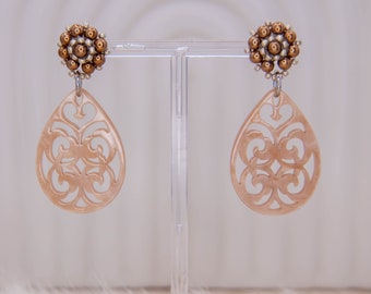 Pendientes de perlas, aretes de acero inoxidable en plata, marrón, pendientes únicos y elegantes, pendientes de declaración, colgante de adorno