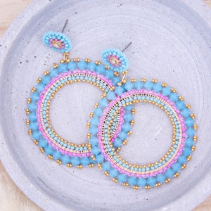 Handgemachte Perlenohrringe in Blau, Gold, Pink, Unikat, elegante Ohrringe, Statement Ohrringe, Boho Ohrringe,Brickstitch,Sommer Ohrringe Bild 5