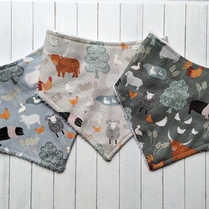 Farmyard Baby Lätzchen, Bauernhof Tier Baby Geschenk, Highland Kuh, Schaf, Ente Scottish Baby Dribble Lätzchen