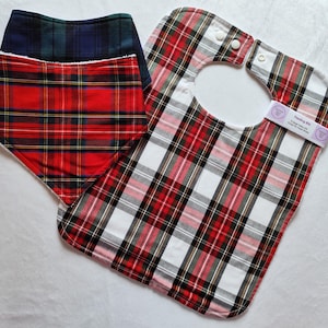 Tartan-Baby-Lätzchen, kariertes Baby-Lätzchen, Bandana-Lätzchen, schottisches Babygeschenk, fütterndes Lätzchen, Tartan-Babygeschenk, schwarze Uhr, Royal Stewart, Kleid Stewart