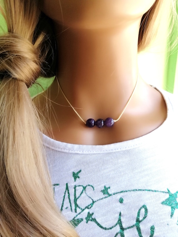 Three bead choker clearance