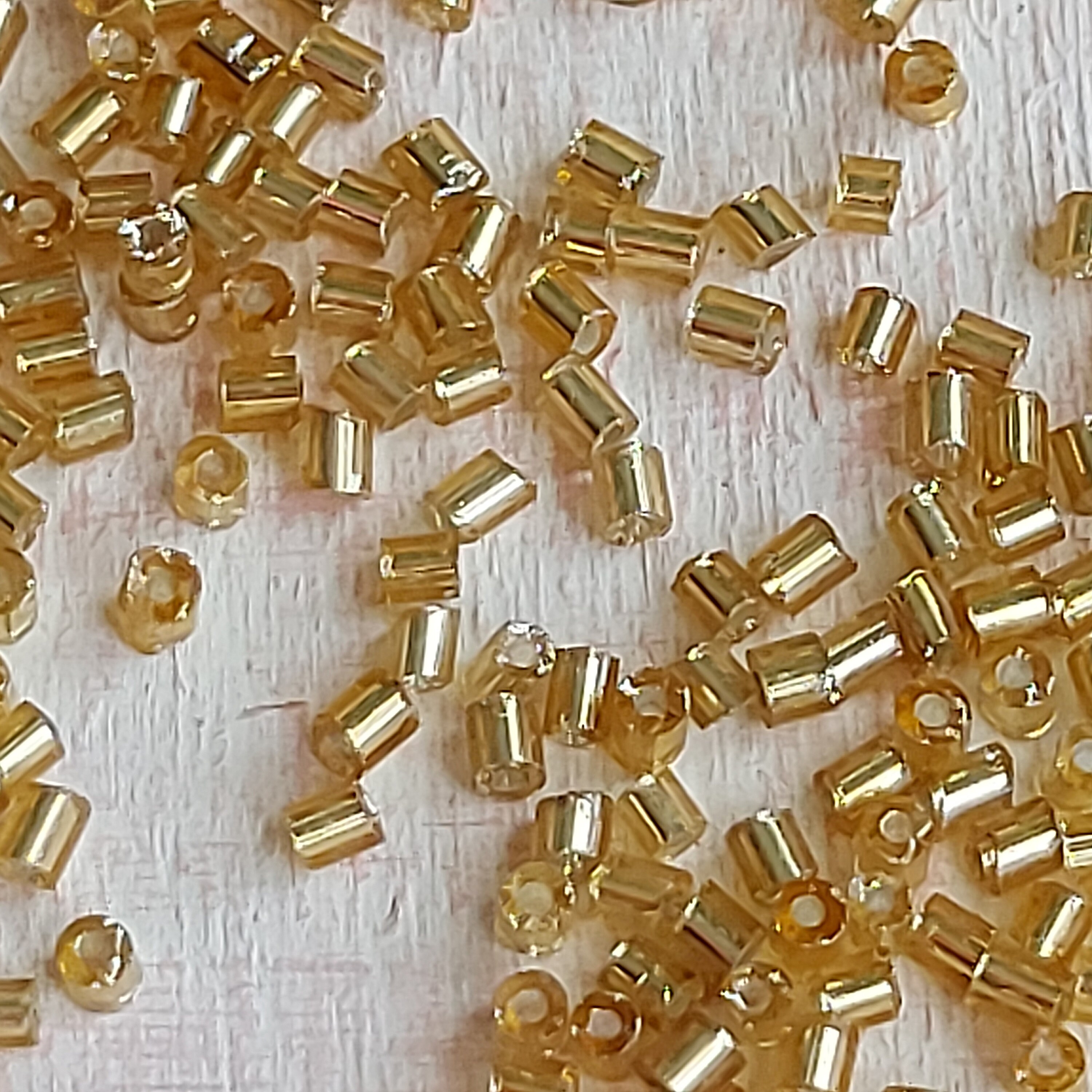 2mm Chrome Bugle Seed Bead Pack – Beads, Inc.