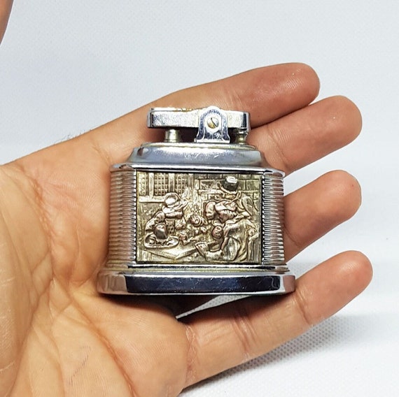 じゅん）東欧1960年代Klinger for ZBS アレキサンドライト Zippo Acrylic Imitation Turquoise Metal Oxidized Silver