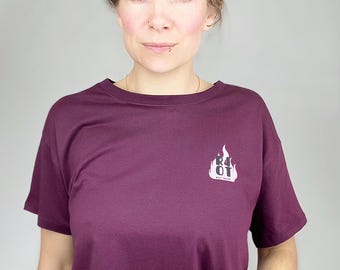 Casual oversized crop top with a feminist statement, "Riot not quiet", Tencel