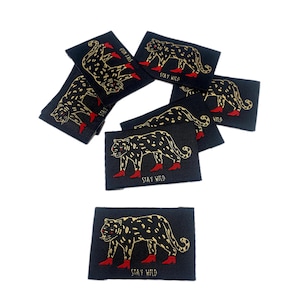 Label zum annähen, Leopard, Feministisches Statement, gewebt, Stay wild