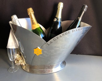 VEUVE CLICQUOT „La Grande Dame“ Mehrfachflasche, Doppelmagnum-Größe, Champagnerkühler, Eiskübel. Jahrgang.