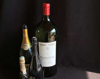 MOUTON CADET 1985 METHUSELAH (6 Litre bottle) empty. Great prop or use in a display. Bordeaux Bar bistro decoration