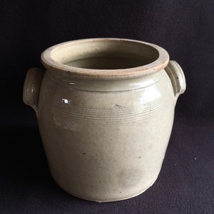Antique French beige stoneware confit pot, crock pot, kitchen utensil container, stoneware pot great condition. Smaller size
