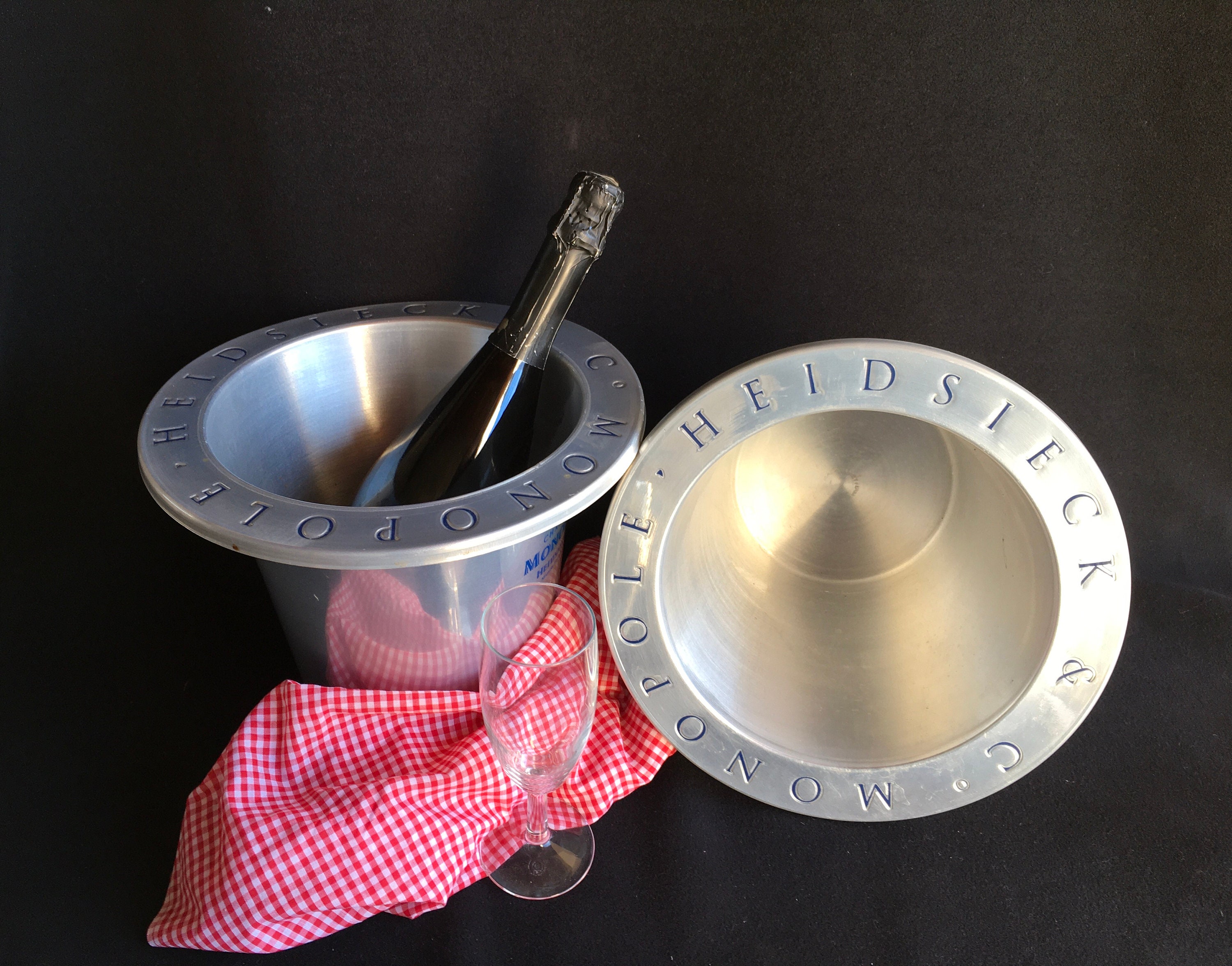 2 Millésimes Monopole Heidsieck Français Des Glacières à Champagne en Métal, Seaux Glace, Vin. Seau