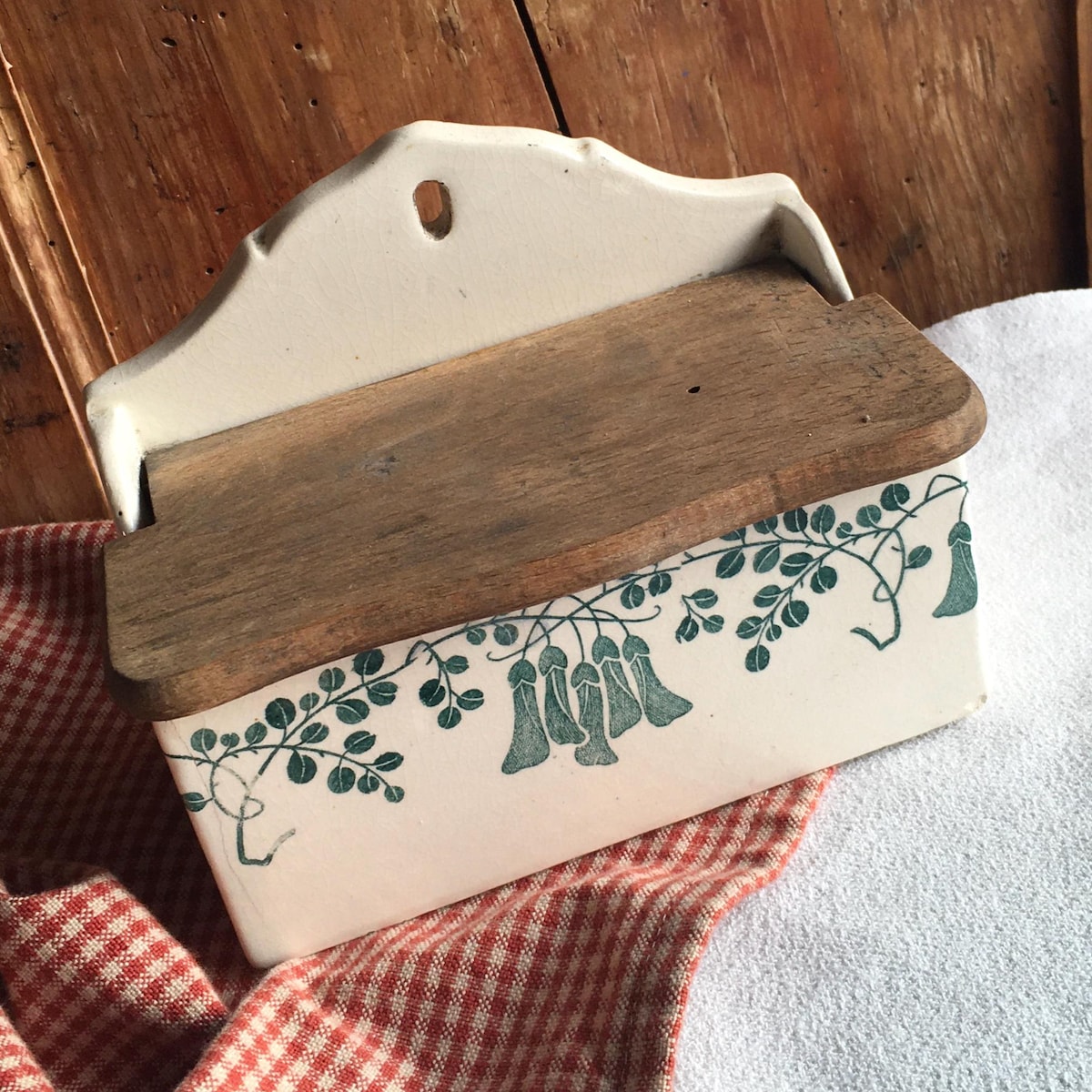 Vintage French Ceramic Salt Box. Can Either Hang or Stand. Transfer Ware, Art Nouveau, Sage Green. Cute. - Etsy