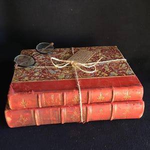 2 ANTIQUE French leather bound books, La France sous Saint Louis et L’Europe published 1893 and les révolutions Française published 1903.