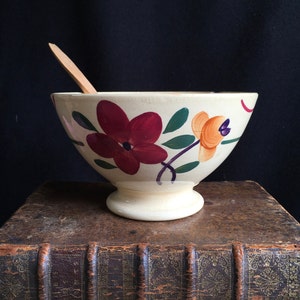 Footed CAFE au lait  bowl,  Vintage French, 1950’s, breakfast bowl. Made in France, GIEN