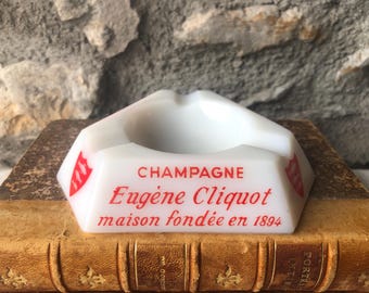 Vintage French EUGÈNE CLIQUOT Champagne, ashtray, ash tray,  ring / trinket dish. Great condition.
