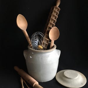 Antique French Stoneware Confit Pot, Beige Kitchen Utensil Container, Farmhouse Decor. Size 5, including lid.