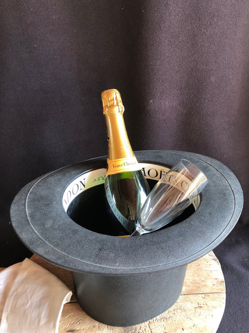 MOET & CHANDON Champán francés vintage, enfriador de vino, cubitera, en forma de sombrero de copa. imagen 2