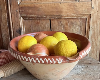 Vintage French stoneware MIXING BOWL, or JATTE, diameter top 23 cm. Fruit bowl, serving bowl, farm house kitchen decor