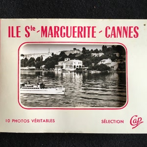 Álbum francês vintage com 10 fotos em preto e branco de Ile Ste Marguerite, perto de Cannes, década de 1930. Cenário de Man in the Iron mask.