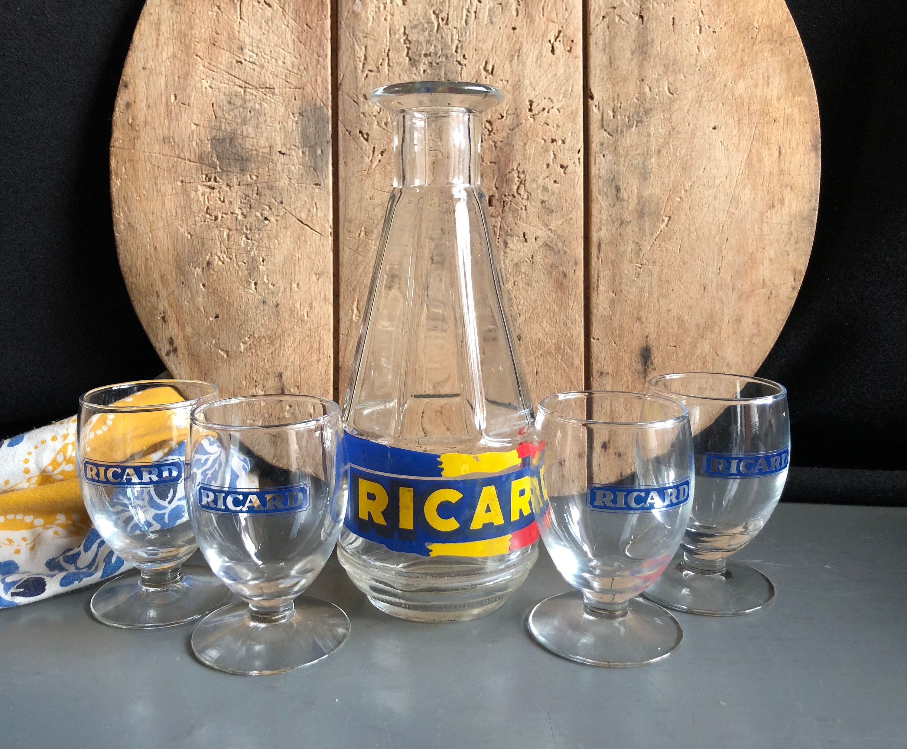 Ensemble Ricard Vintage Français, Carafe de Collection et 4 Verres. Le Tout en Parfait État. Bistrot