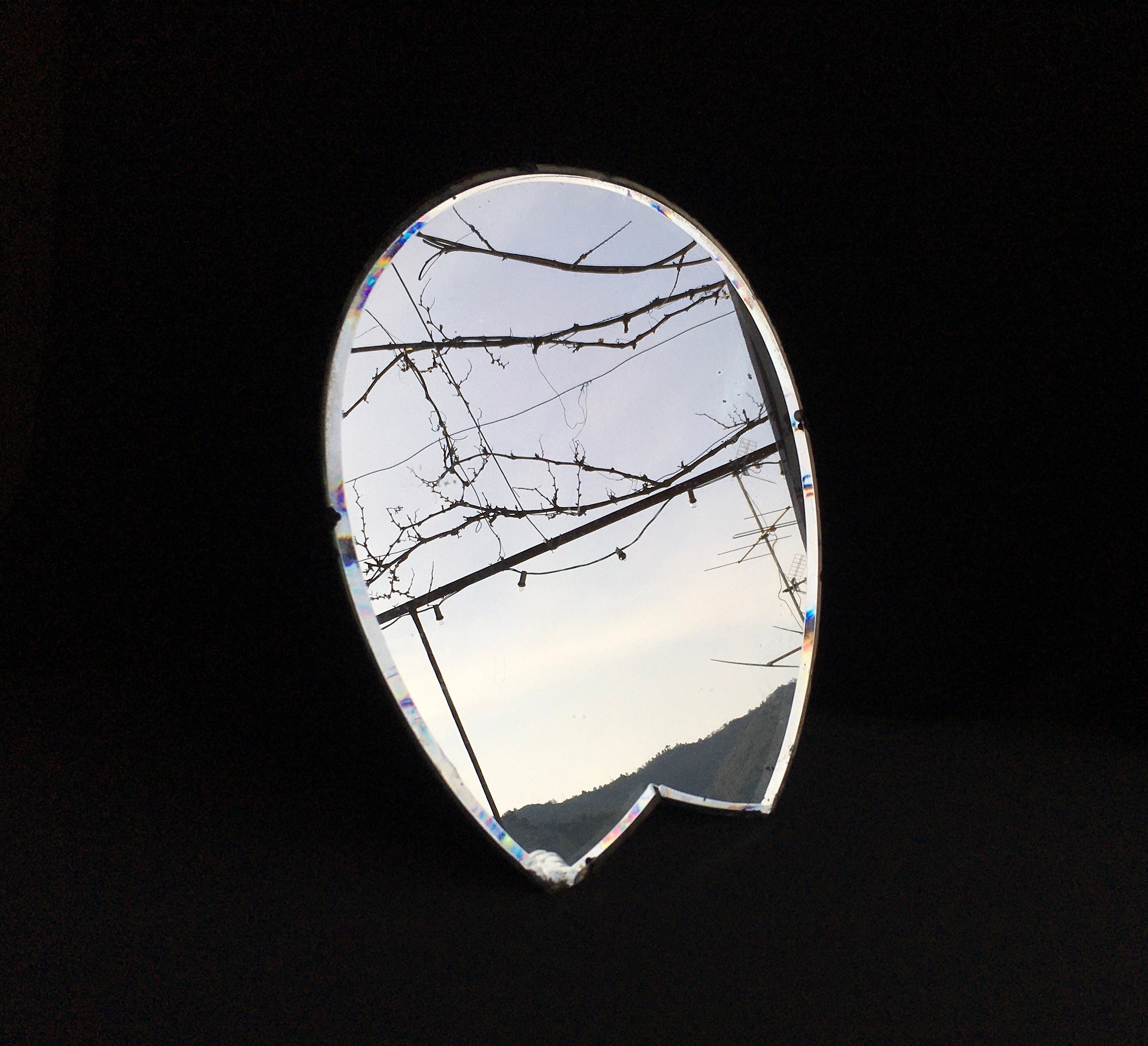 Vintage Français Miroir Barbers Des Années 1950 Qui Peut Être Suspendu ou Debout. Est Une Forme Vrai