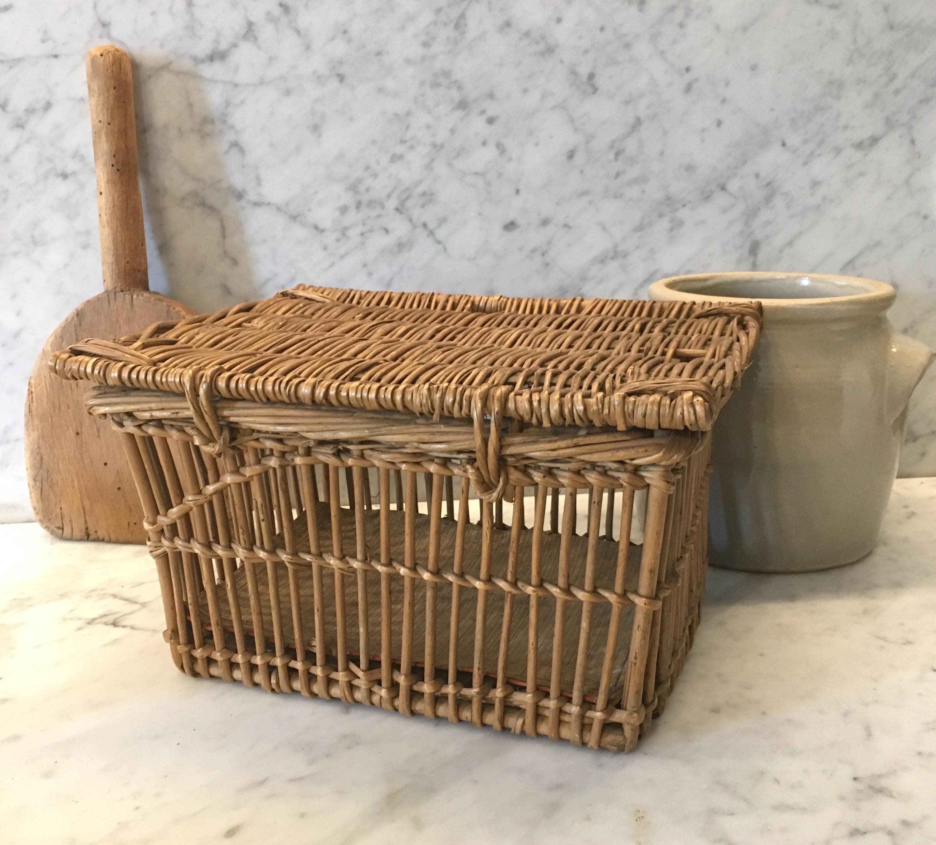 フランスアンティーク　蓋付きバスケット フランスアンティーク 蓋付きバスケット