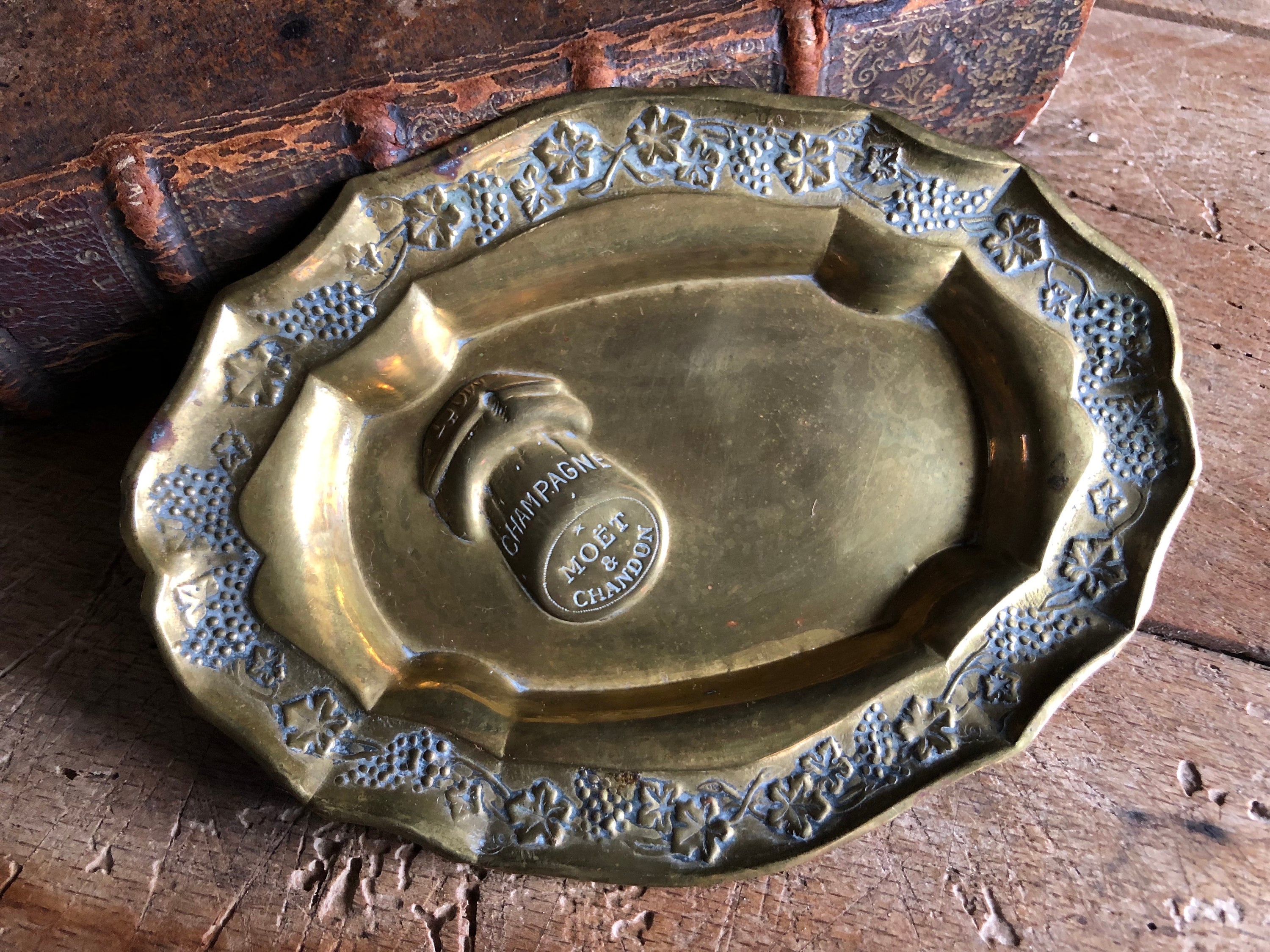 MOËT & CHANDON 灰皿 Moet Chandon Ashtray - Etsy Canada