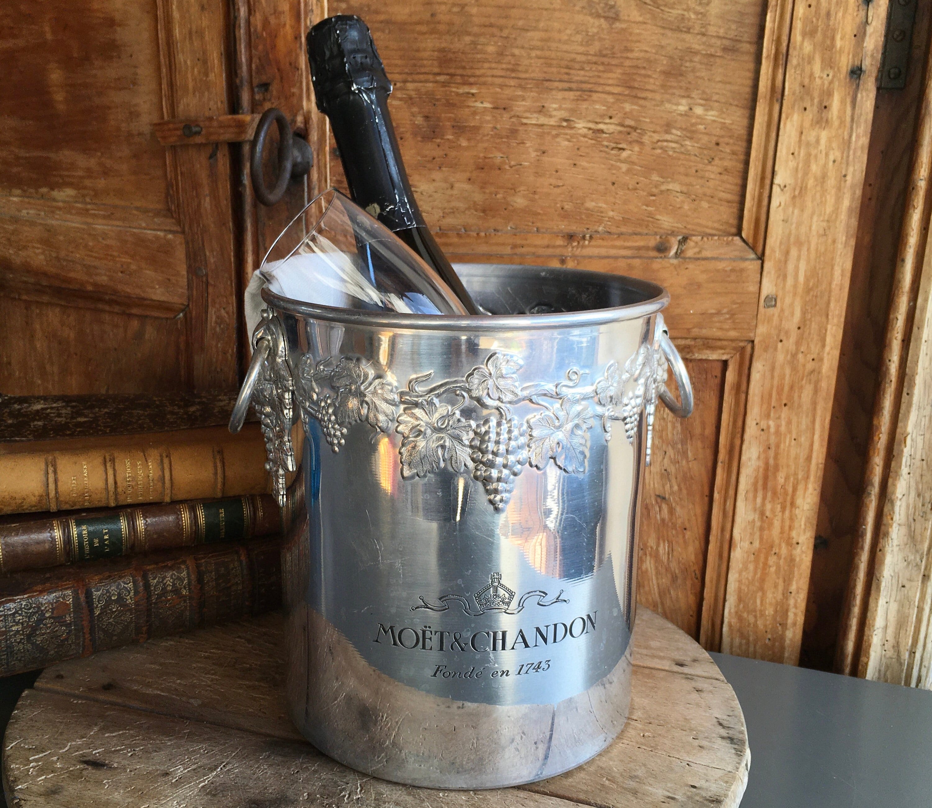 Vintage French Moet et Chandon Champagne Silver Colored Brushed Metal Ice  Bucket, Retro White Wine Bottle Cooler from France
