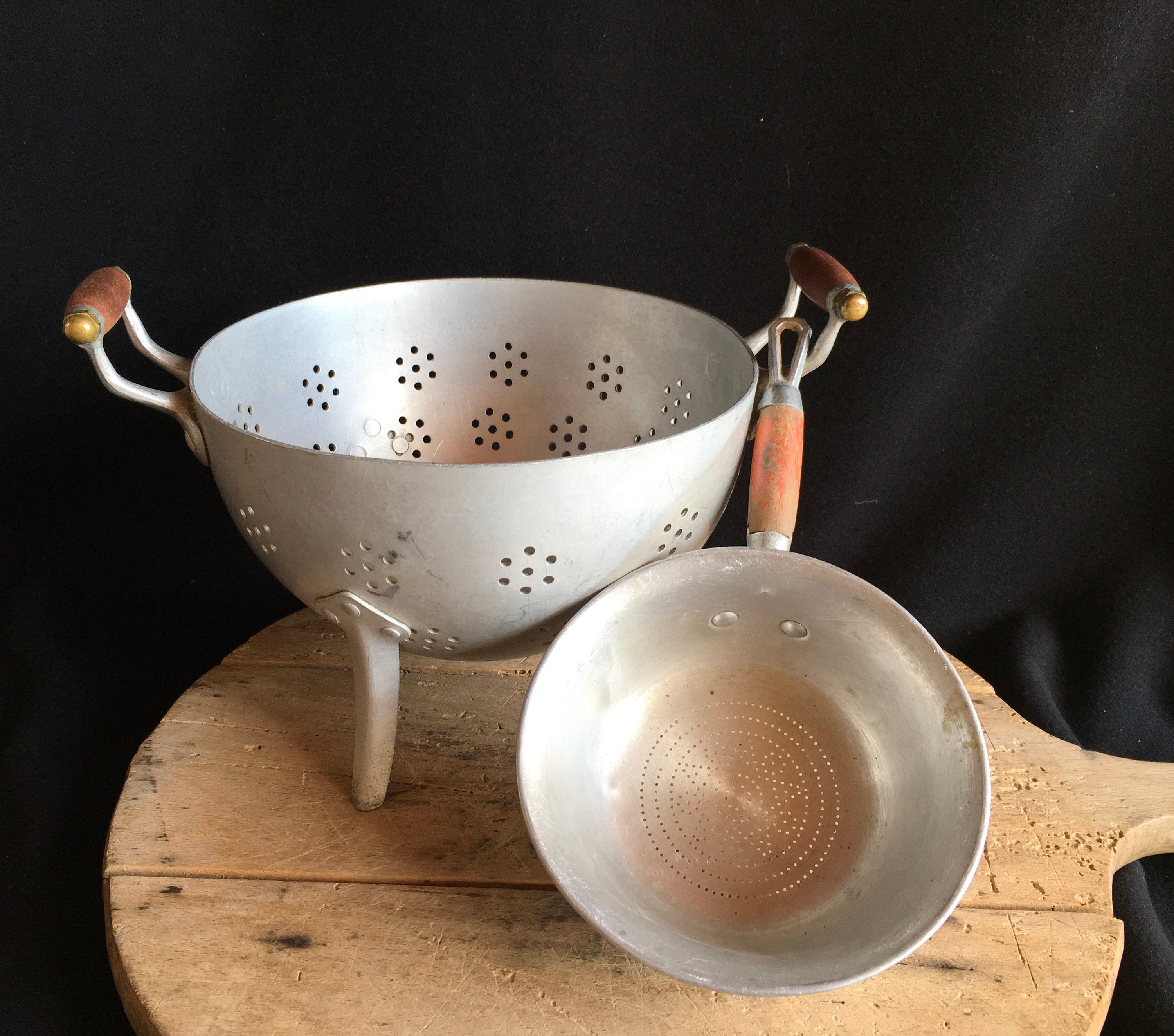 Passoire à Pâtes Vintage, Passoire, Alluminium, Plus Petit Tamis. Pourrait Être Transformé en Lumièr
