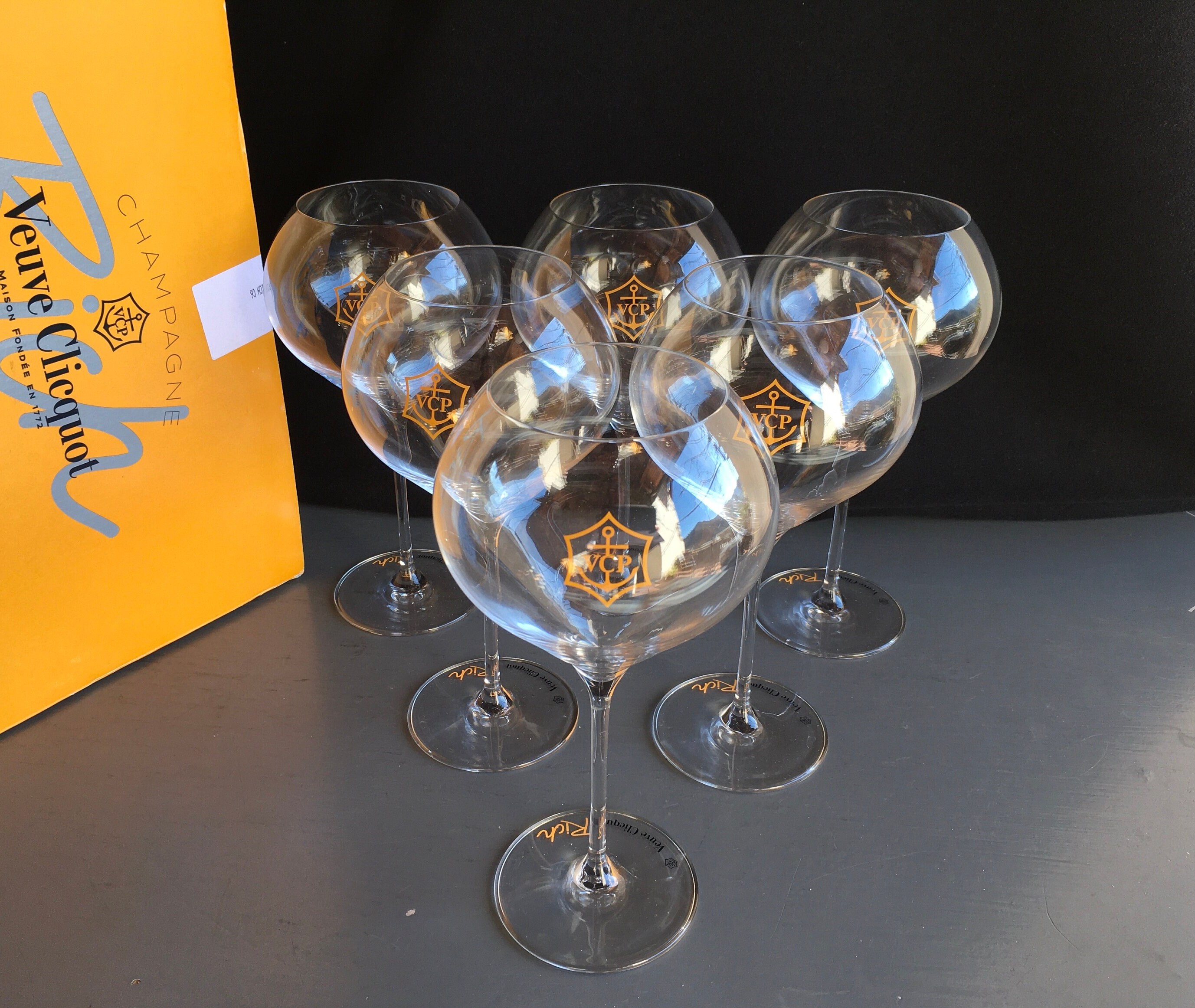 6 Verres Veuve Clicquot Rich Rares, Les Sont Livrés Dans Leur Boîte d'origine et en Parfait État