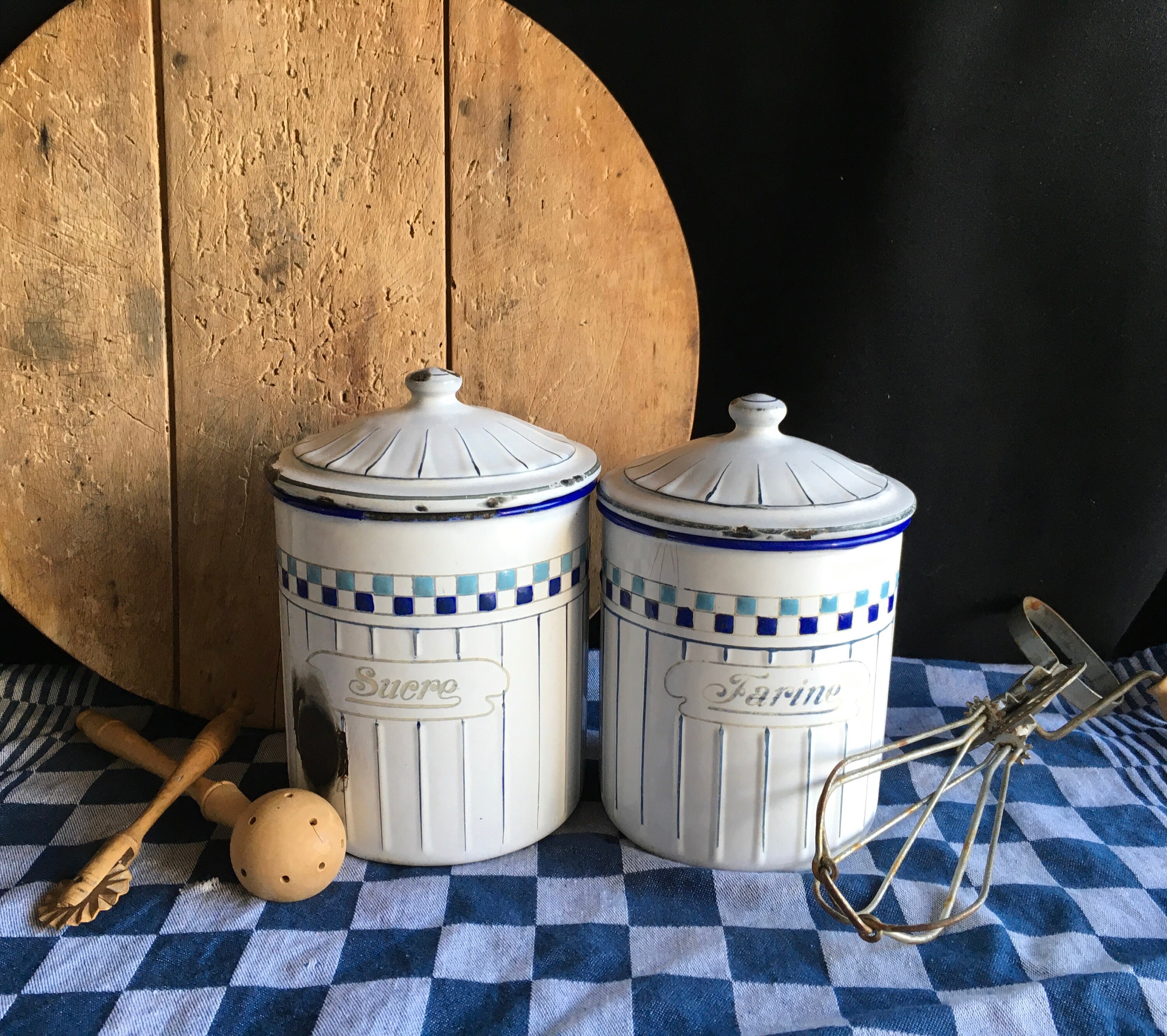 2 Authentiques Français en Émail Cuisine Bocaux, Bidons, Conteneurs de Rangement, Blanc et Bleu, Déc