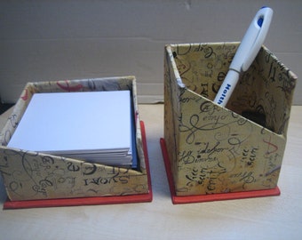 Pencil box (without contents) and note box for loose notes 9 x 9 cm