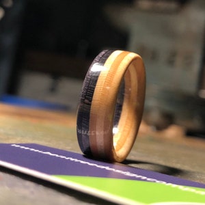 Skateboard Ring – The Yang