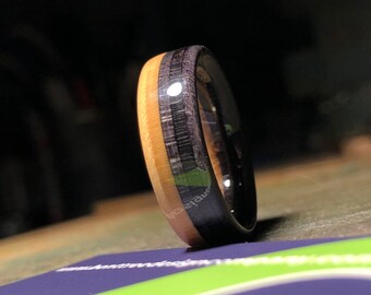 Skateboard Ring – The Yin