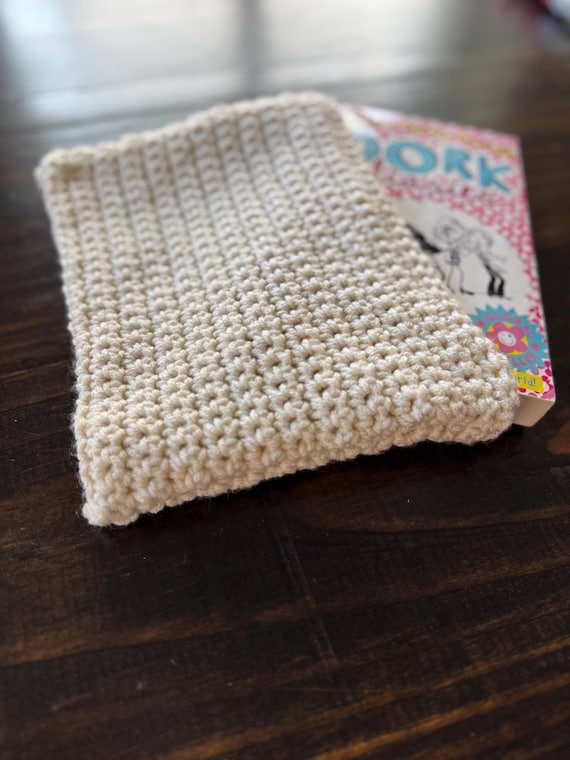 Left-Handed Crochet Book Sleeve Pattern | Beginner PDF | Southpaw Yarn | Instant Download