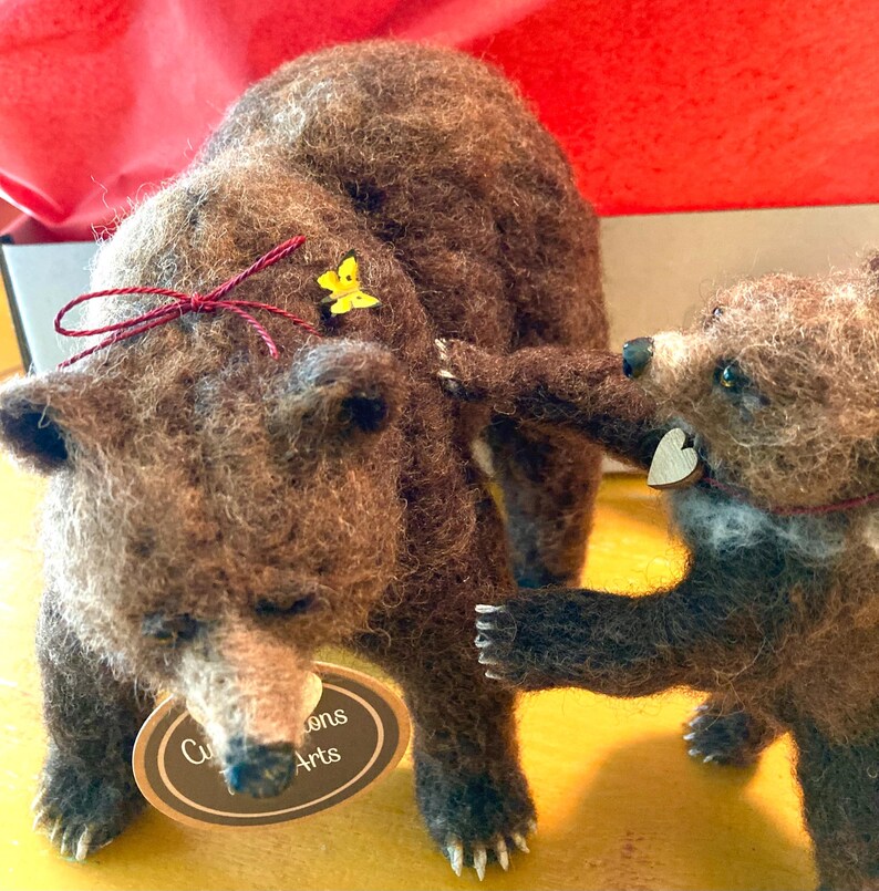Needle Felted Grizzly Bear Mama and Cub Made-to-Order, Woodland Animal, Fiber Art, One of a Kind, Unique, Nature Decor image 4